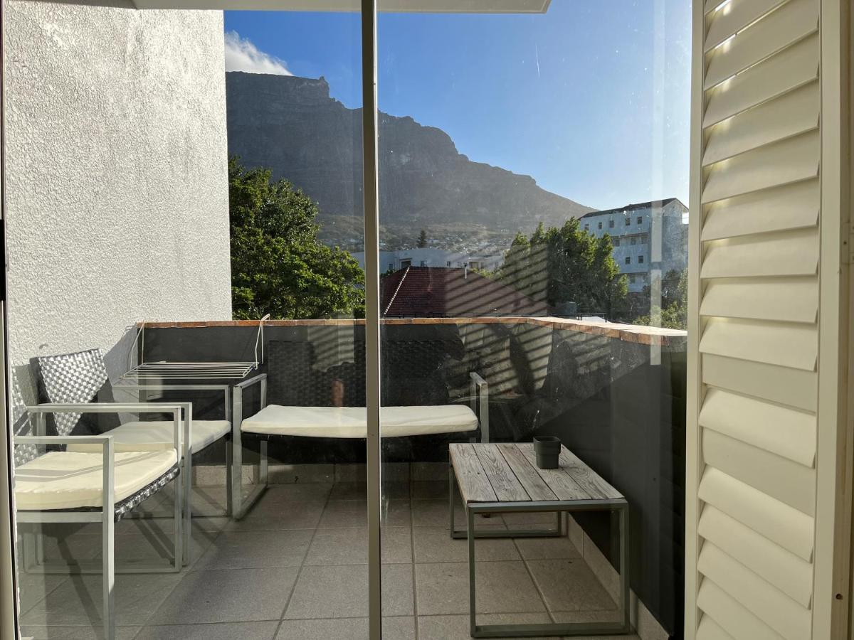 Apartment Gardens Stunning Mountain Views