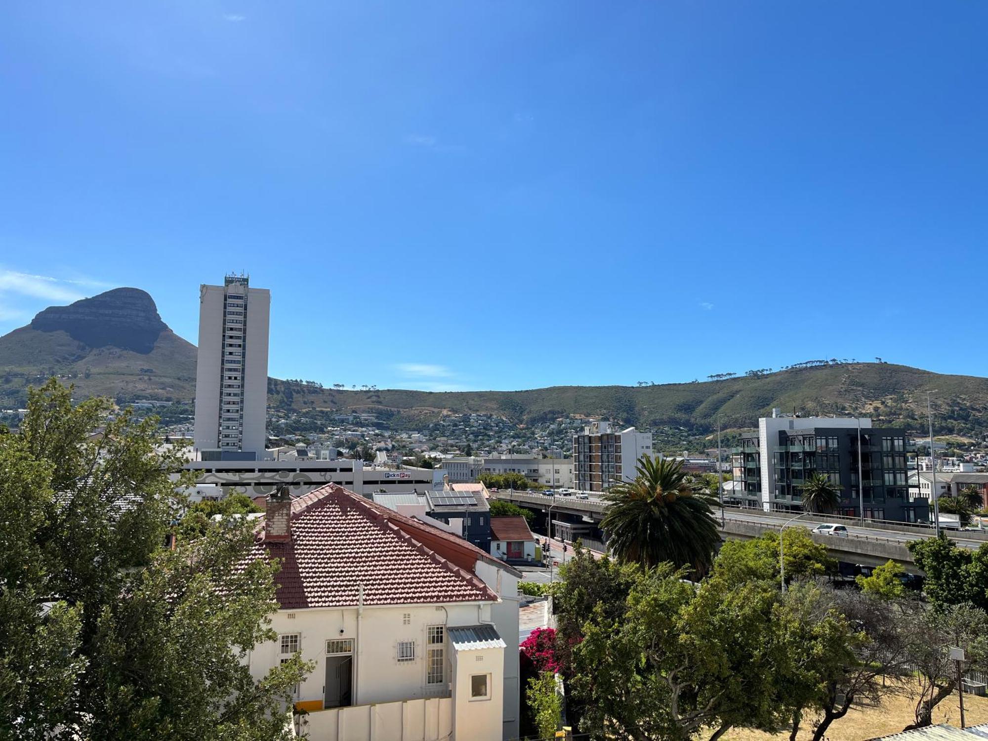Apartment Gardens Stunning Mountain Views *